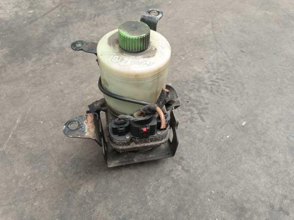 POMPE D.A VW/AUDI/SEAT/SKODA ( TRW ) - Vue 1